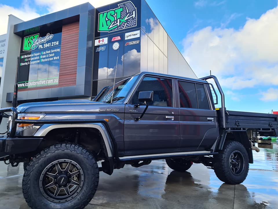 KST Automotive workshop